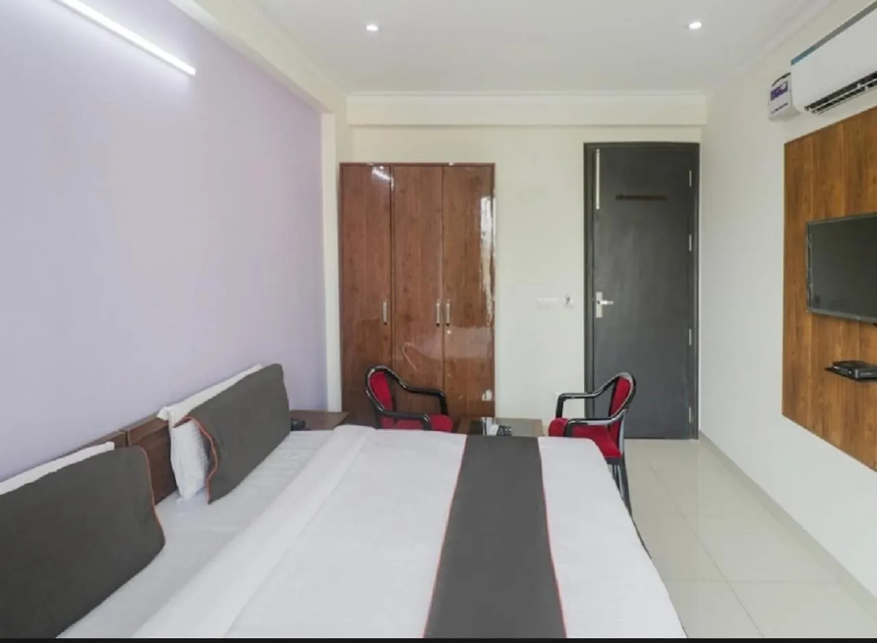 Hotel Akshay Residency Gurgaon