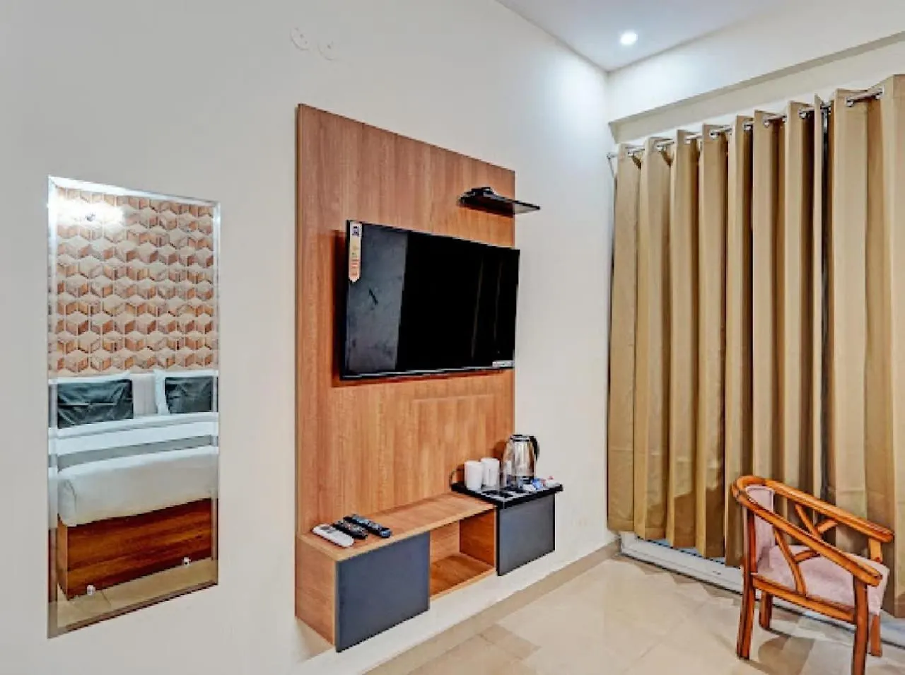 Hotel Akshay Residency Gurgaon